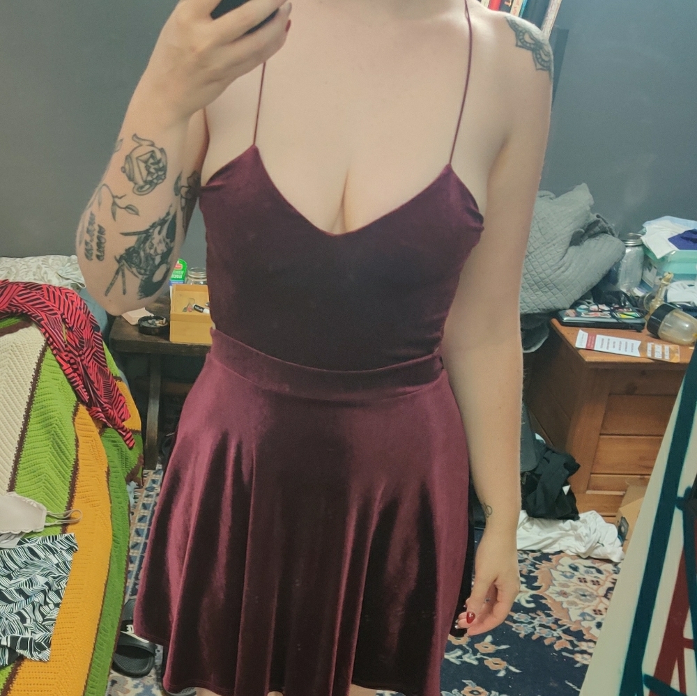 Velvet dress with Lace back